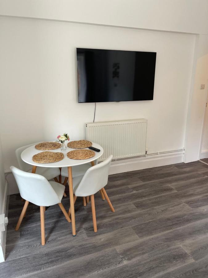 2 Bedroom Apartment Ground Floor Eastbourne Town Centre 외부 사진